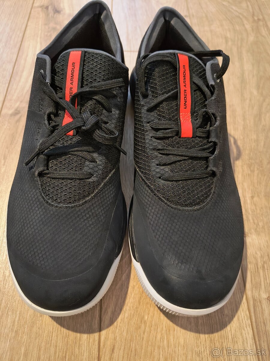 Under Armour Ultimate TR 2 tenisky