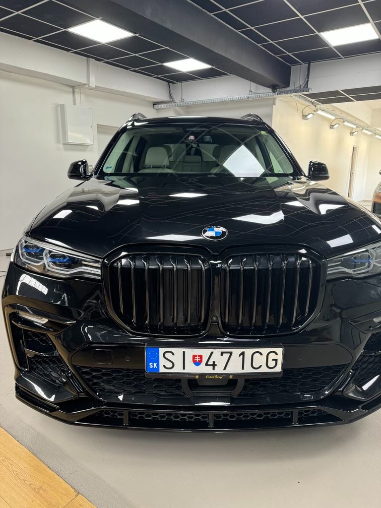  BMW X7 M50i TOP 