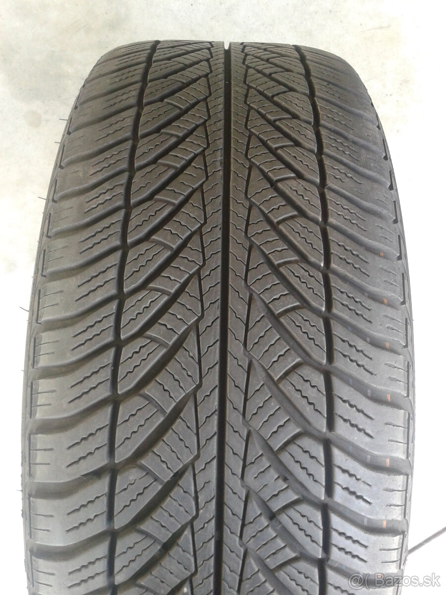 4ks zimne 245/45 R18 100V GOODYEAR ULTRA GRIP 8 PERFORMANCE