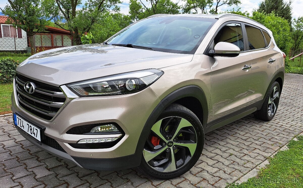 Hyundai Tucson, Navigace, kůže, kamera, Alu 19",po servisu