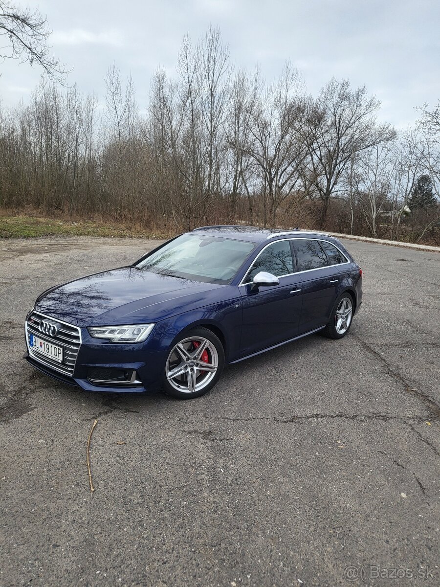 Audi s4 3.0 V6 quattro