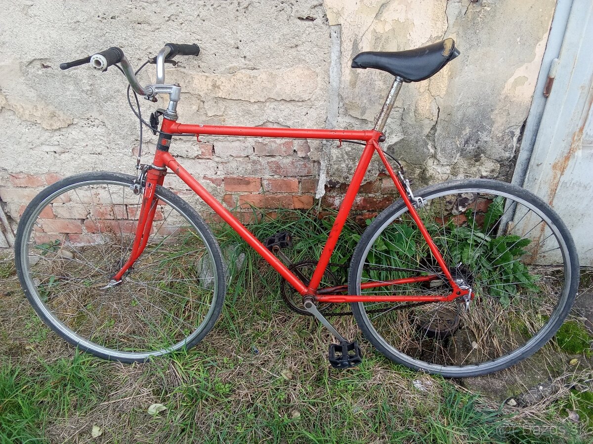 Favorit retro cestný bicykel