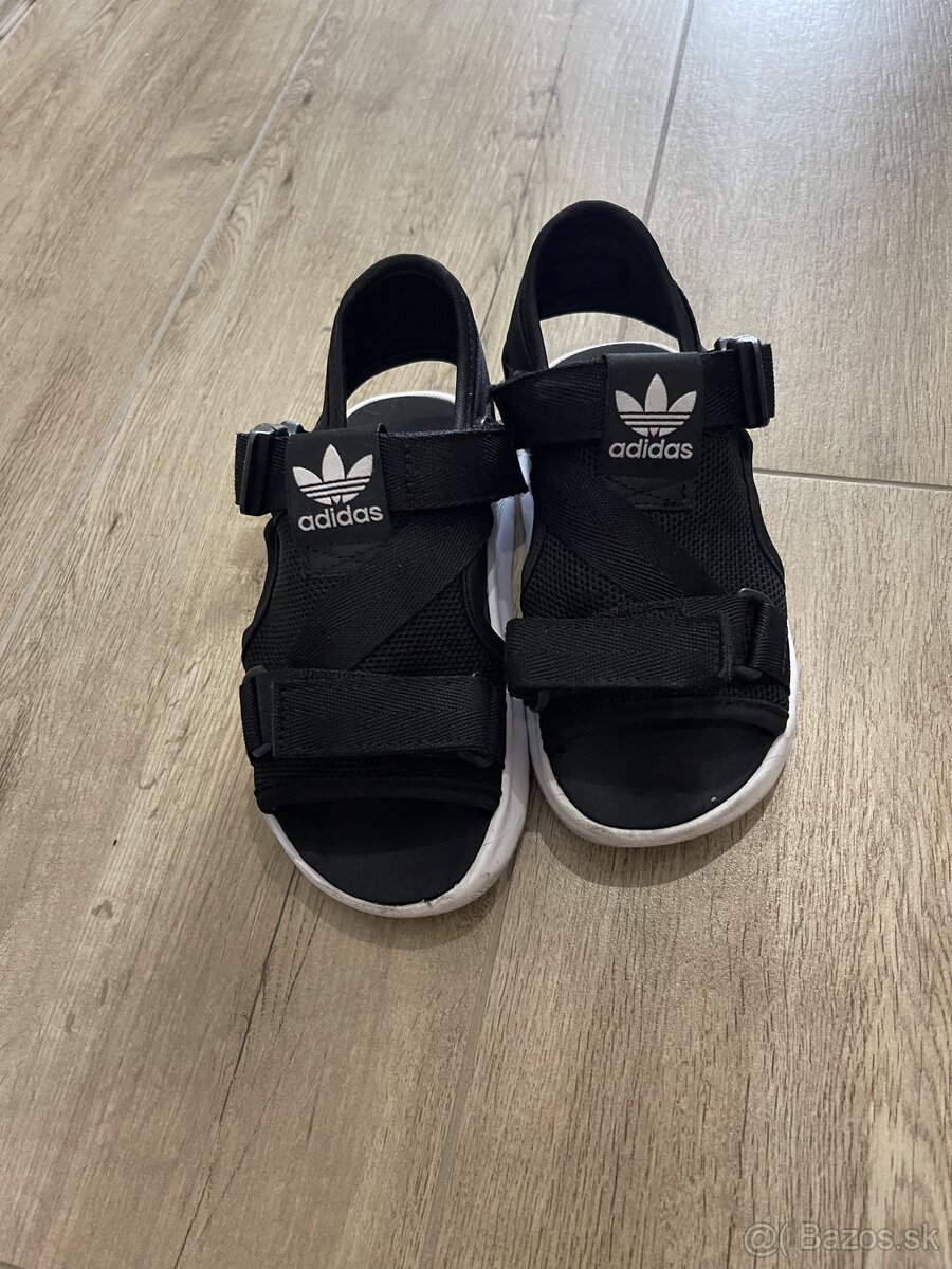 Sandale adidas 29