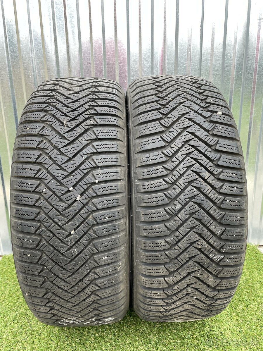 2ks zimne pneu Laufenn 205/55 R16