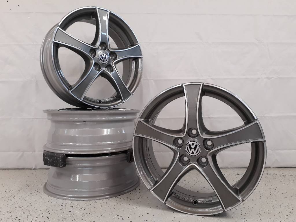 Vw Golf, Jetta, Touran alu disky 6J R17 5x112 ET48