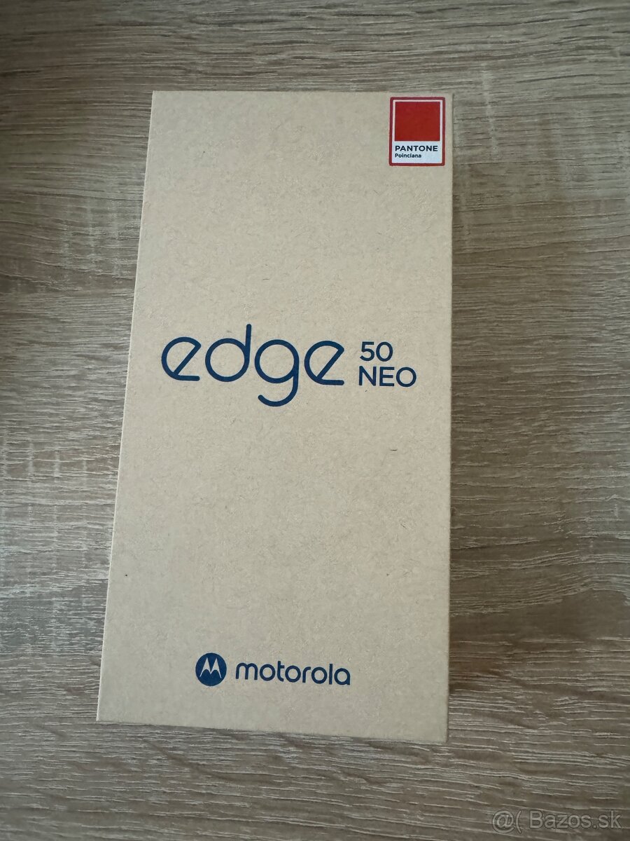 Motorola edge 50 neo 8/256Gb - Nový v záruke - Červený