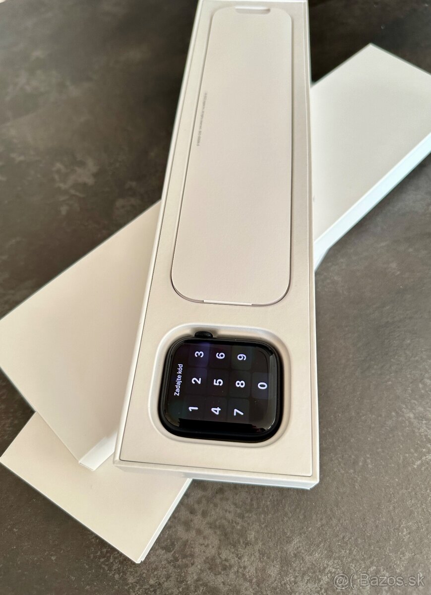 Apple Watch 8 45mm