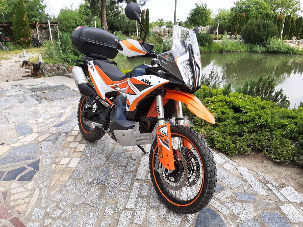 KTM ADVENTURE 890 R+ OFROAD mode 4/2024 TECHPACK