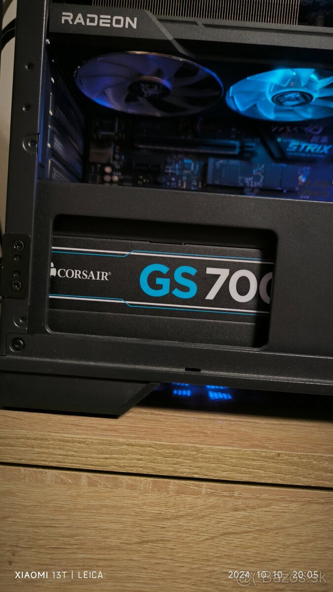 Corsair GS 700