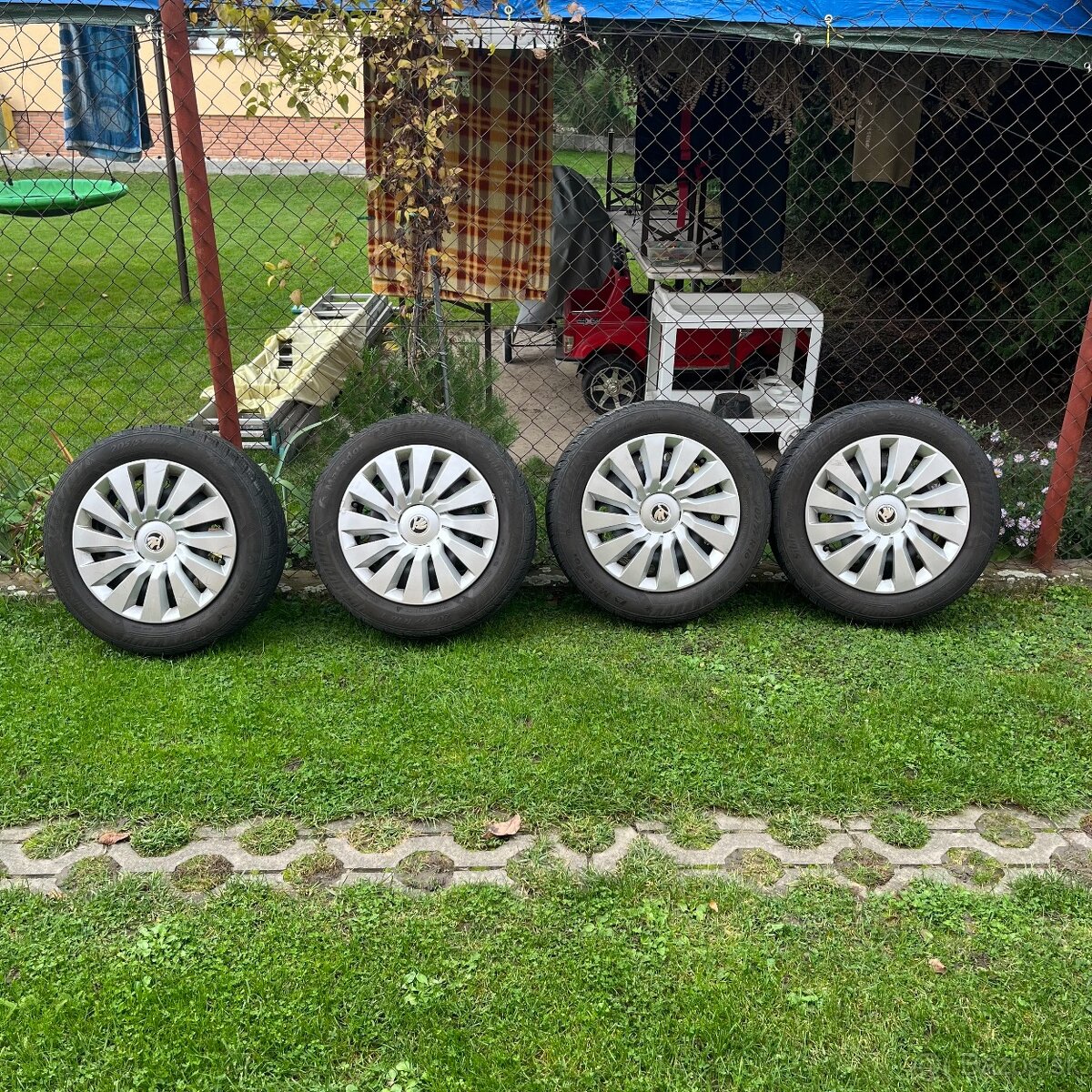 205/55 r16 zimné kolesá komplet (pneu,disk,puklica) škoda