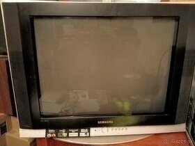 Predam TV Samsung 70 cm.uhlopriecka.za 22e.celkom novy set t