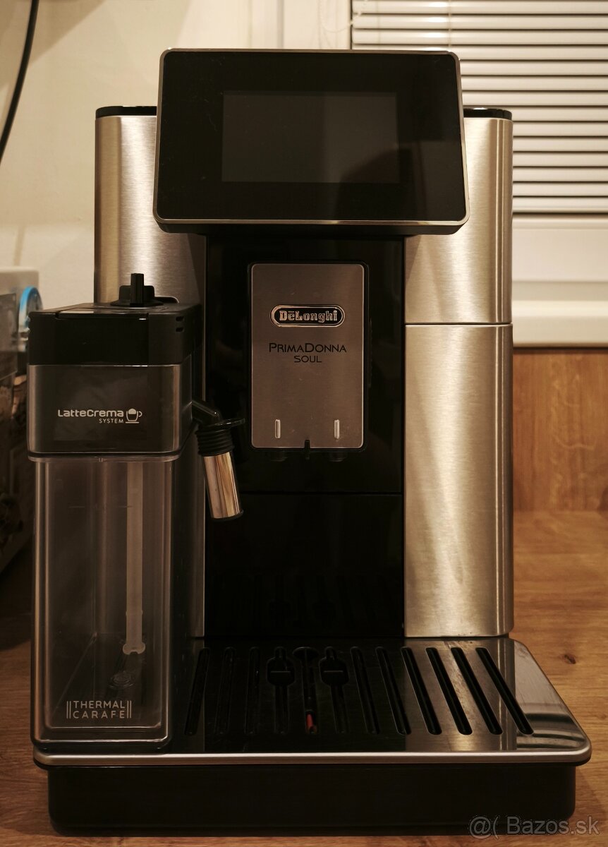 De'Longhi PrimaDonna Soul ECAM 610.75