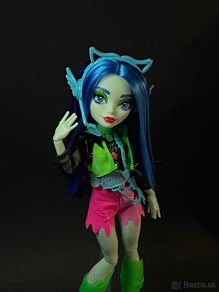 Monster high neon frights Ghoulia