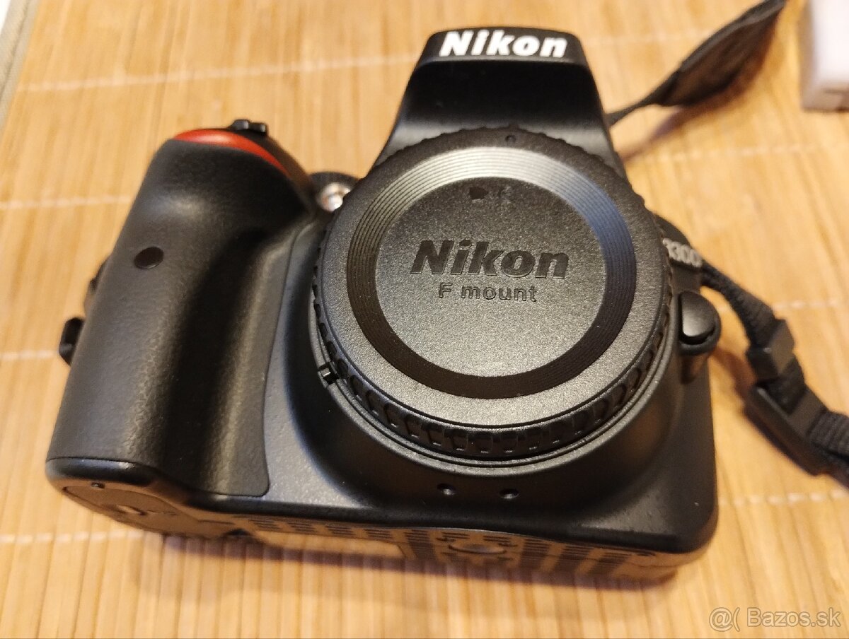 Nikon D3300 TOP STAV iba 2335 obr.