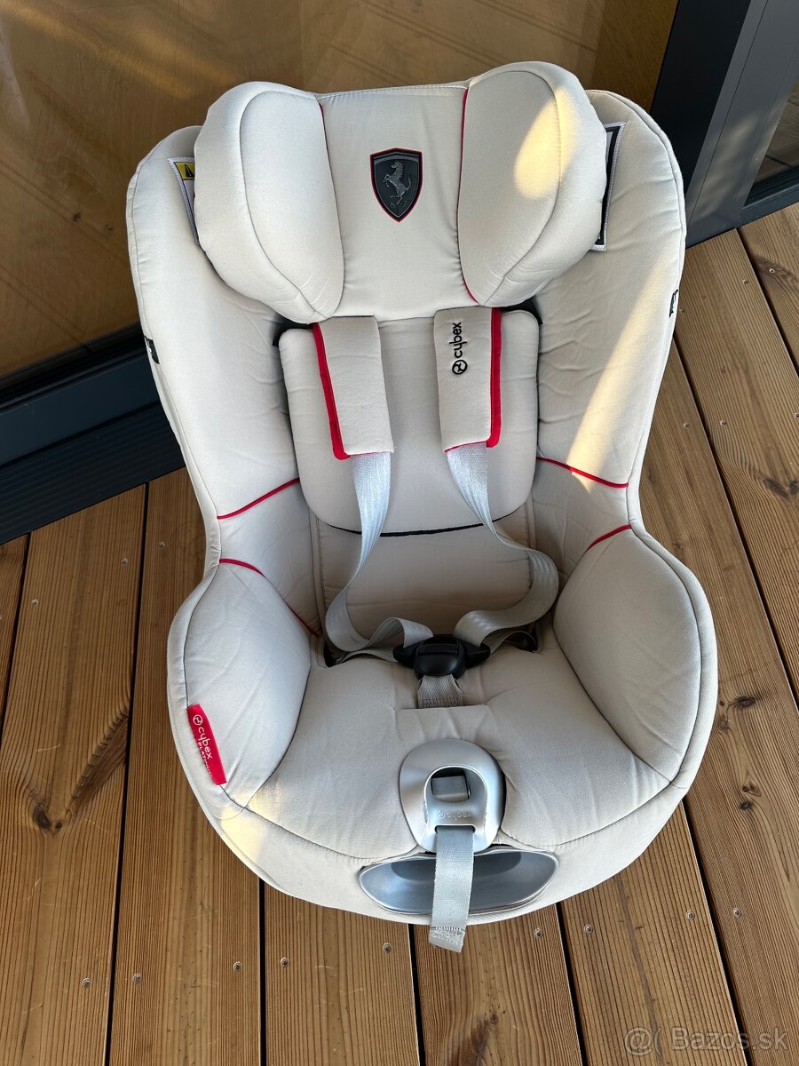 Autosedačka CYBEX Sirona Z i-Size Ferrari Silver Grey 2020