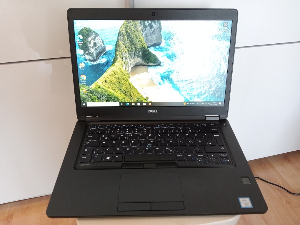 DELL Latitude 5480 , Intel core i5 7440HQ , bez baterky