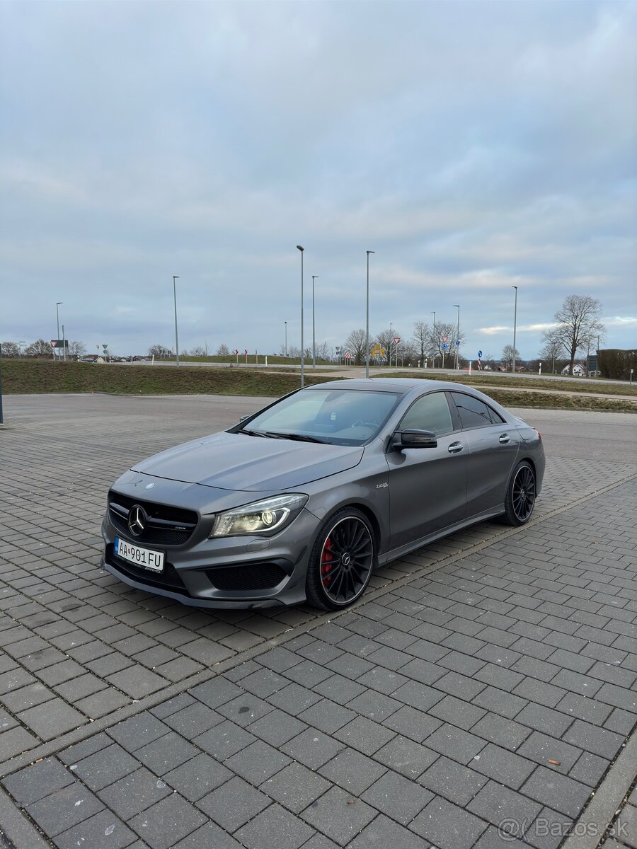 Mercedes CLA 45 AMG