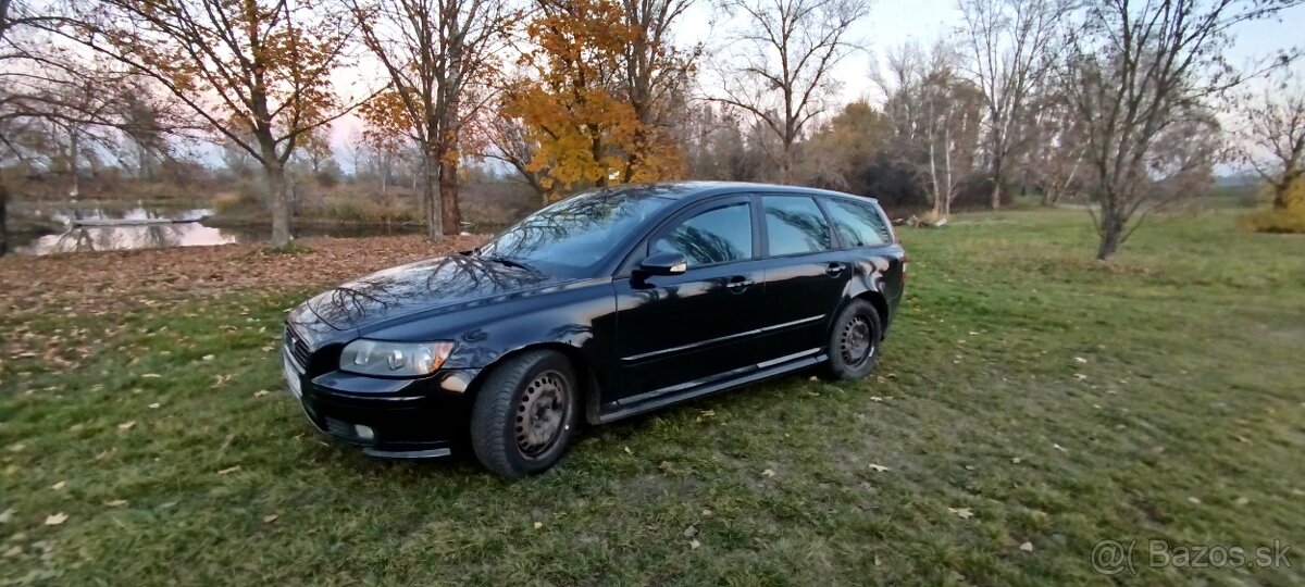 Volvo V50 D5