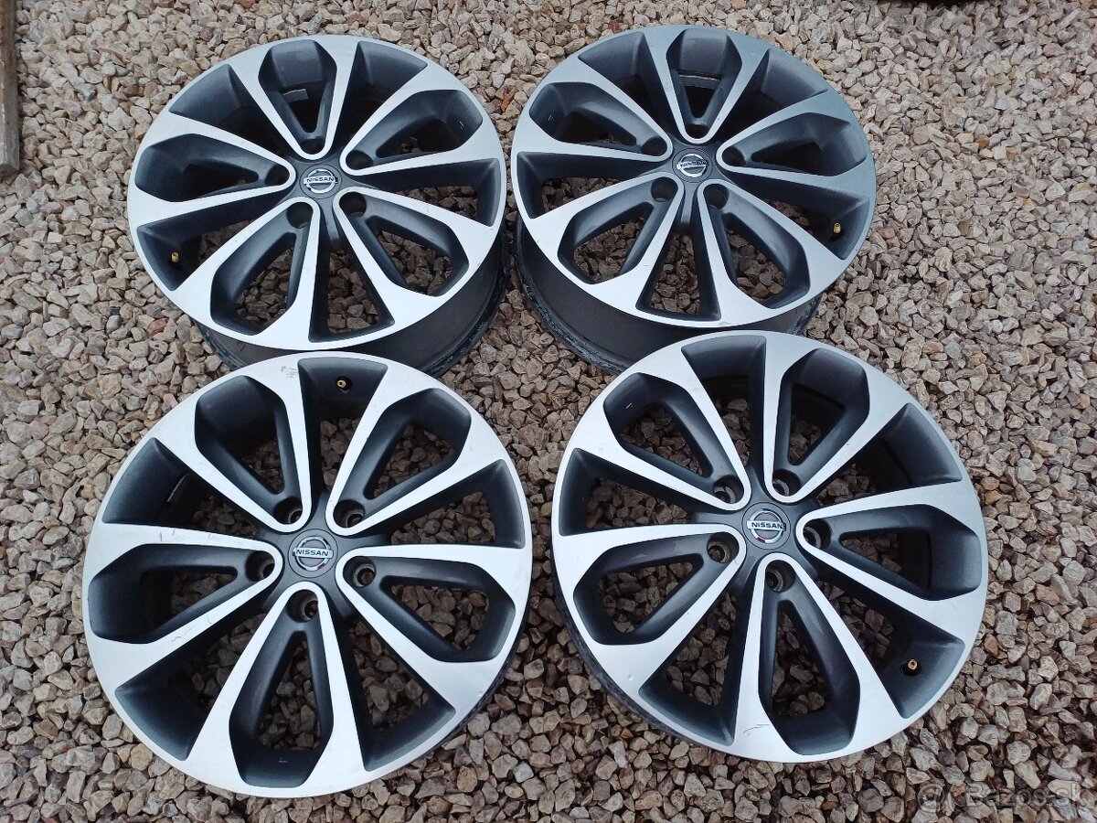 org.hlinikové disky-Nissan Qashqai--61/2Jx18-ET-40--5x114,3