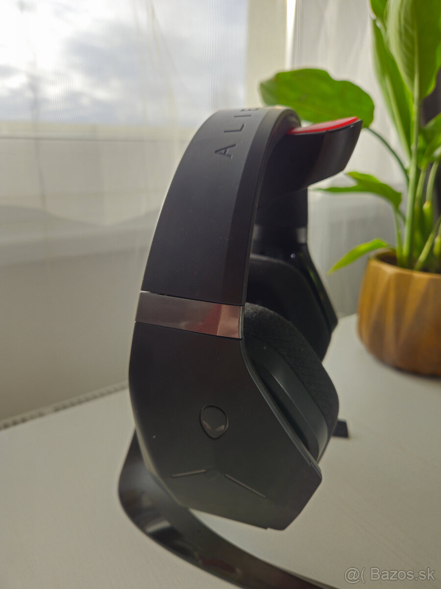 Alienware AW988 - wireless headset