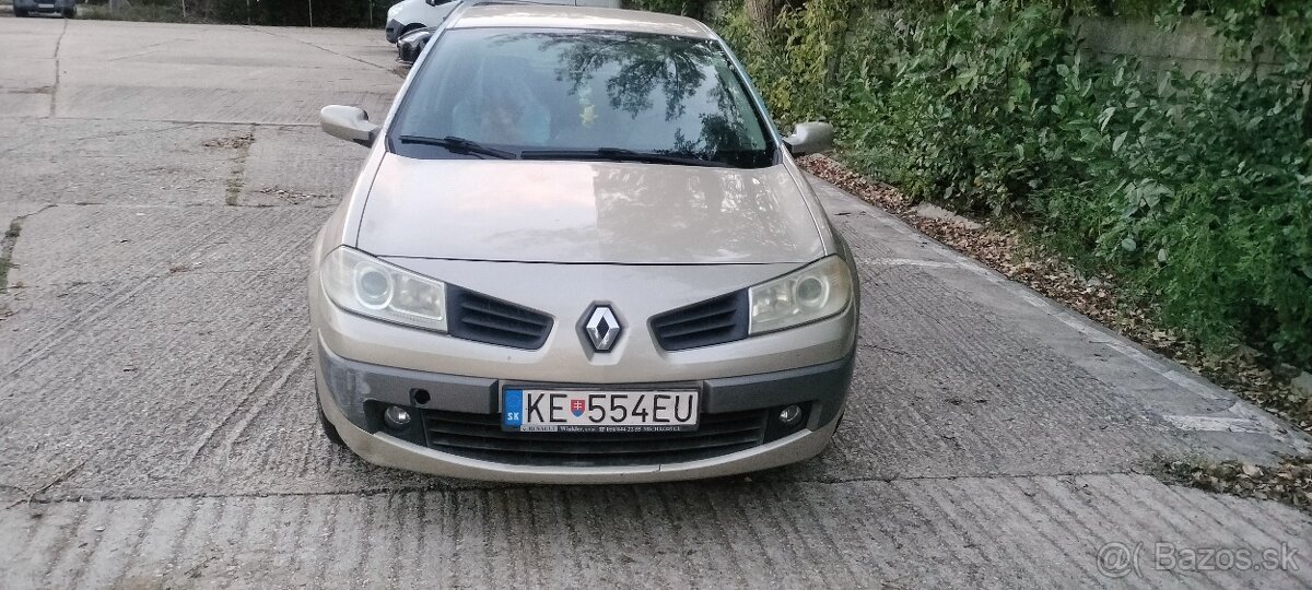 Predám Renault Megane limuzina, 1,4 benzín 209000 km, Klíma