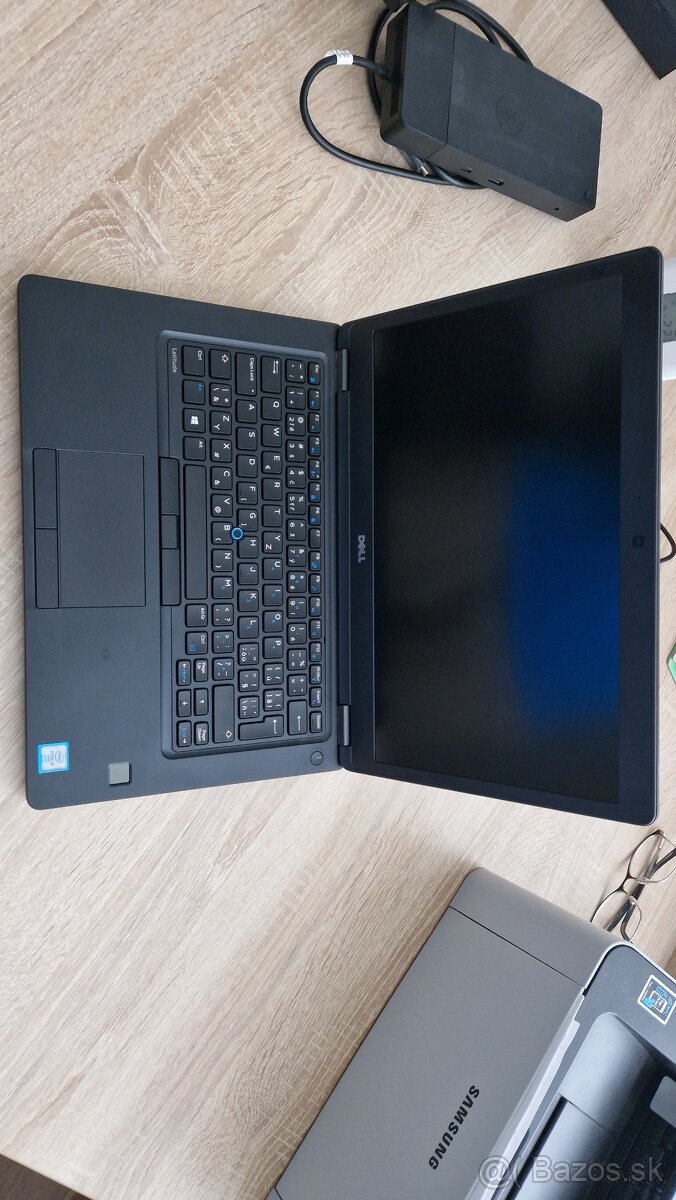 Predám zostavu notebook DELL Latitude 5480 14 +príslušenstvo