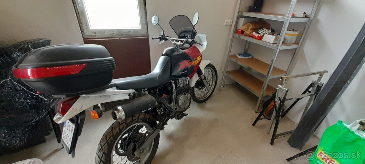 Honda dominator 650