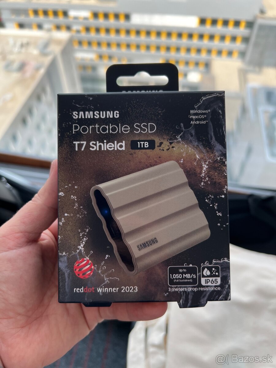 Samsung T7 Shield 1TB SSD