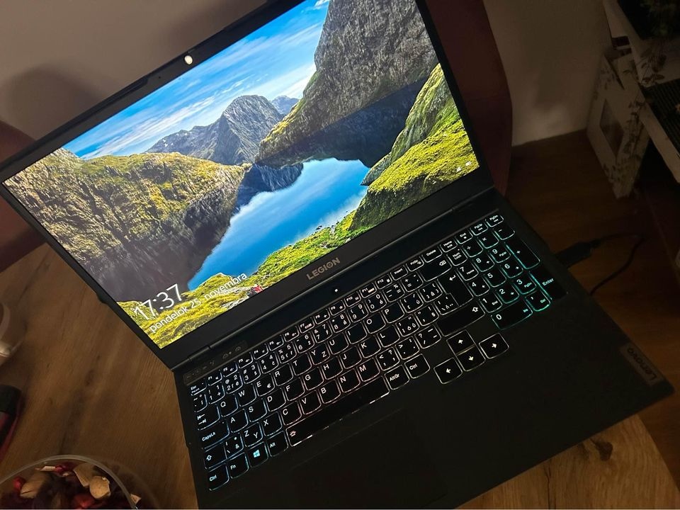 Lenovo Legion 5-15ARH05H