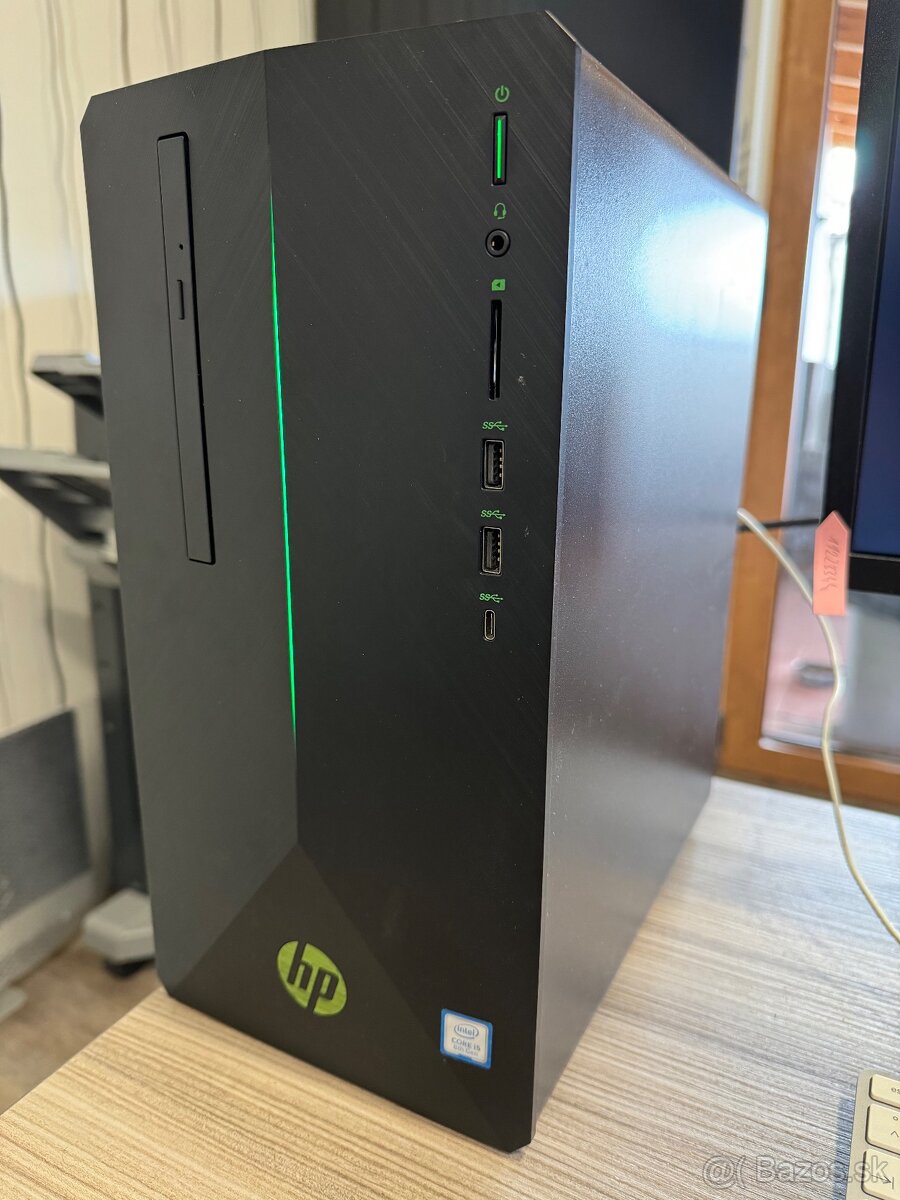 HP Pavilion Gaming Desktop 690