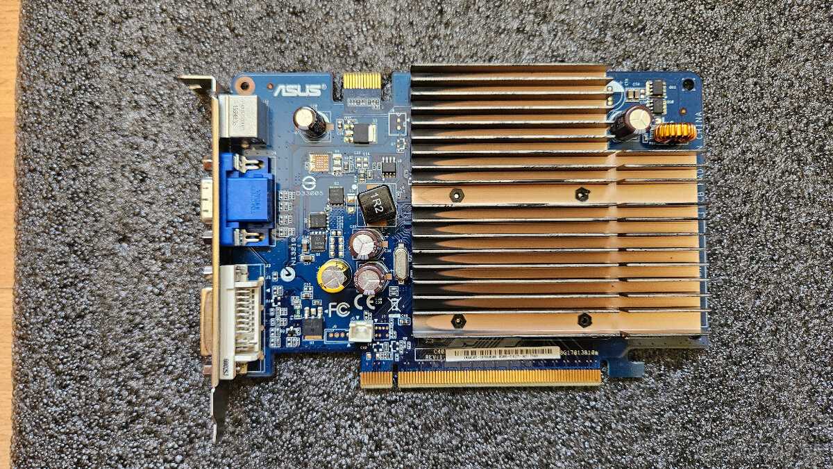 Grafická karta ASUS GeForce 8500 GT, 256MB GDDR2, PCI-E x16