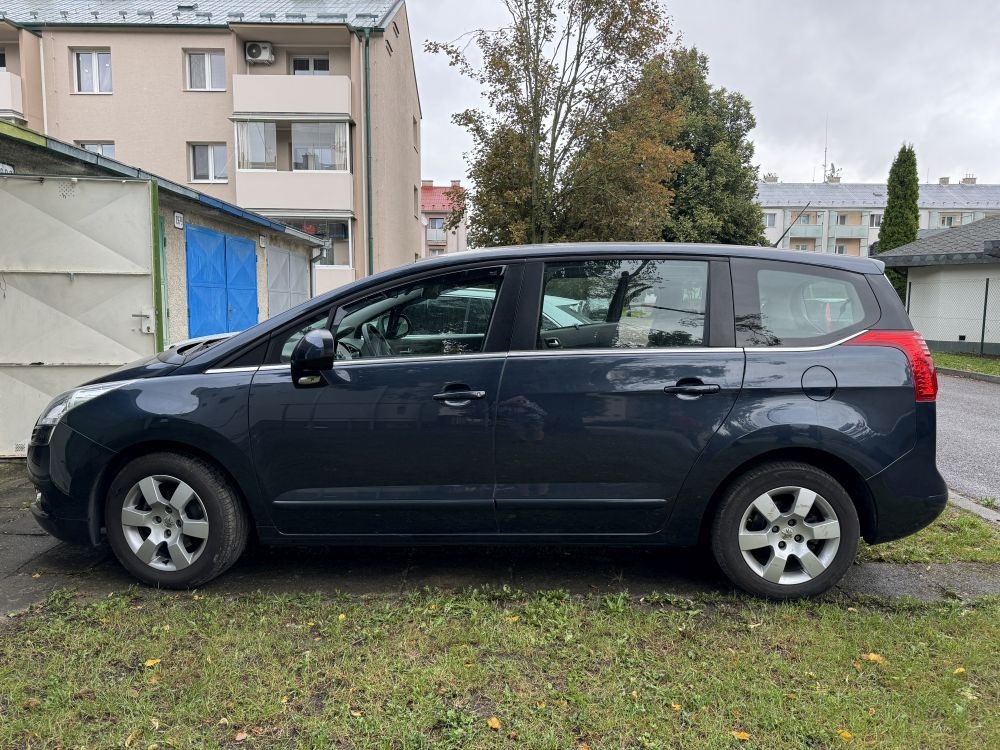 Predám Peugeot 5008, 1.6Hdi 84kW, automat, 7 miestny