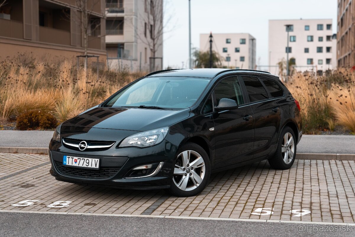 Opel Astra J Sports Tourer 1.7 cdti