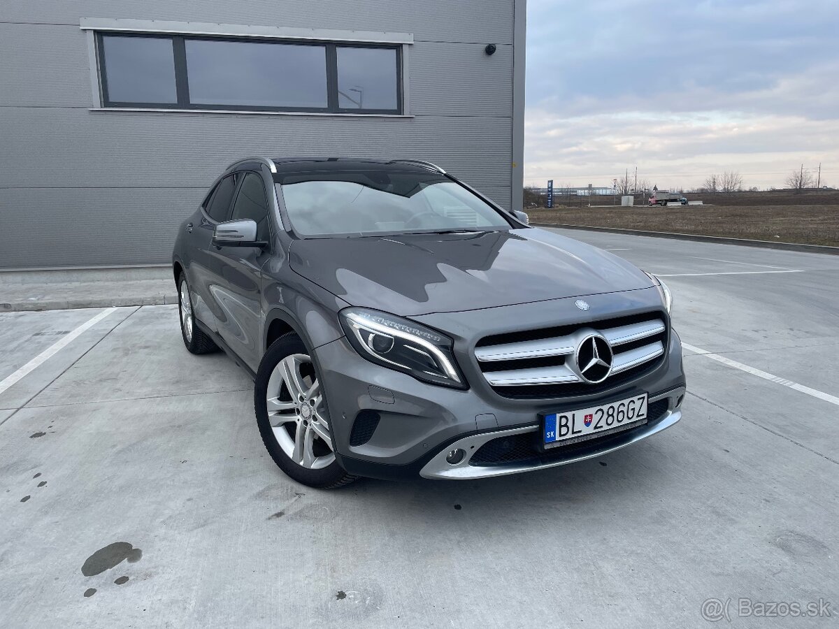 Mercedes-Benz GLA 220d 4MATIC A7- Ser. história, SR vozidlo