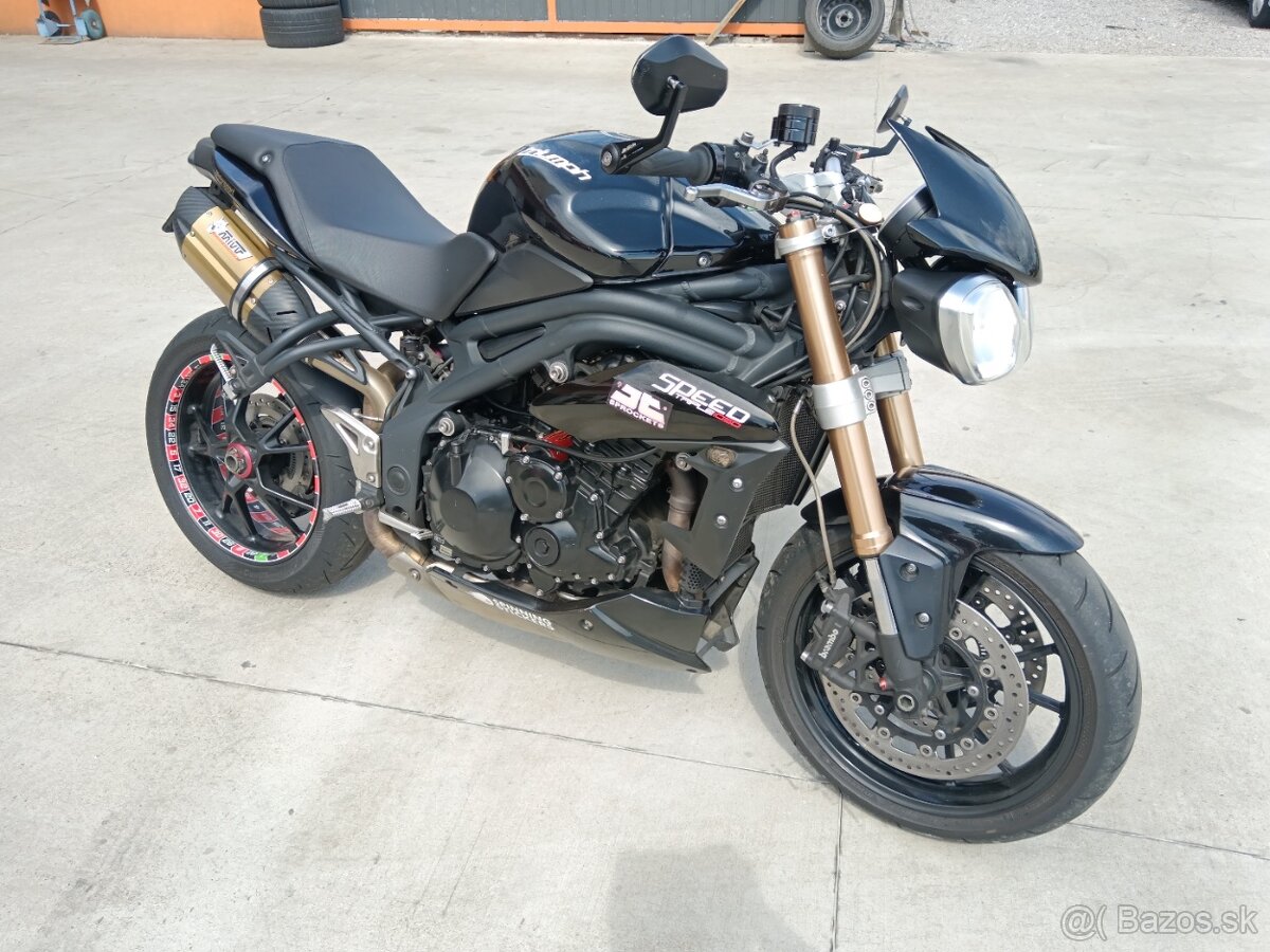 Triumph speed triple 1050