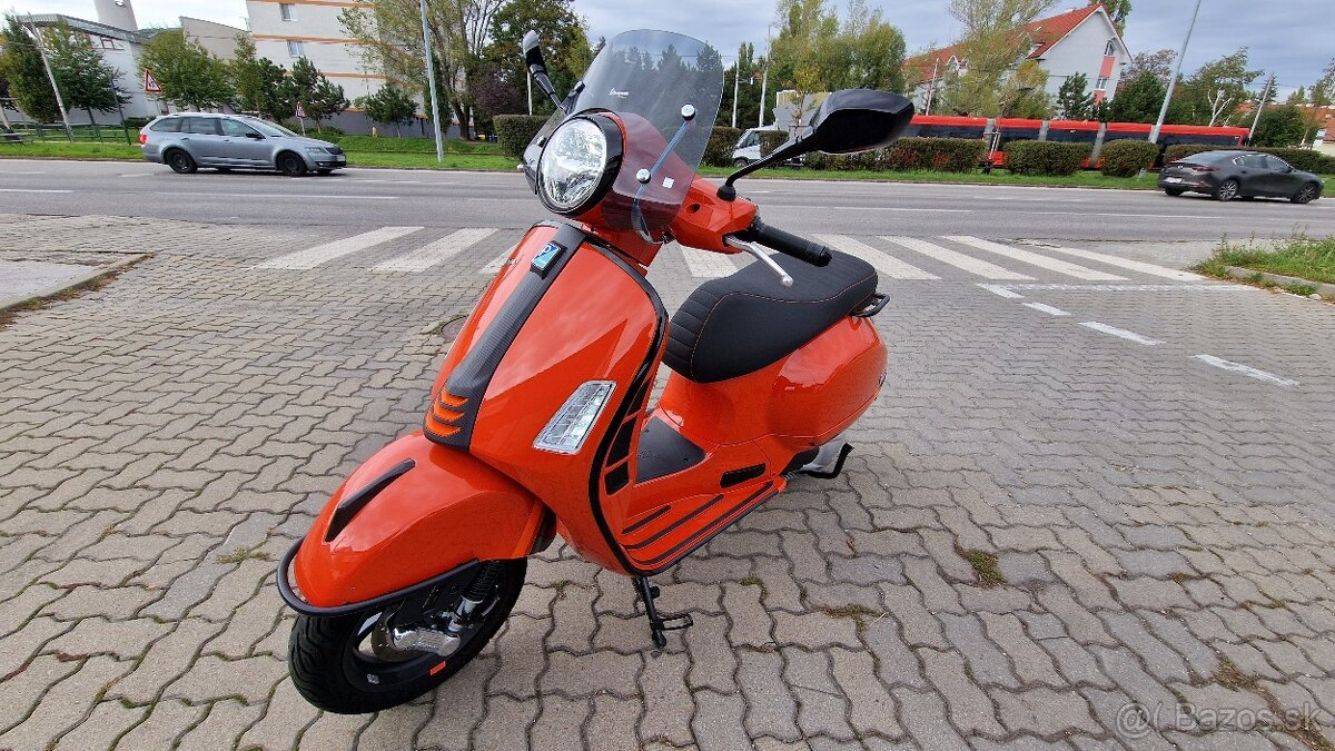 VESPA GTS 300 SS + Akrapovic + Doplnky