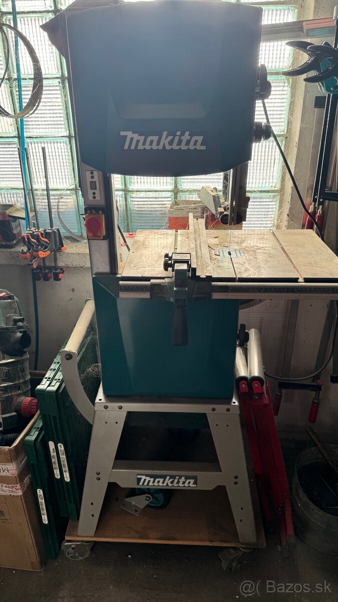 Pasova pila makita LB1200F