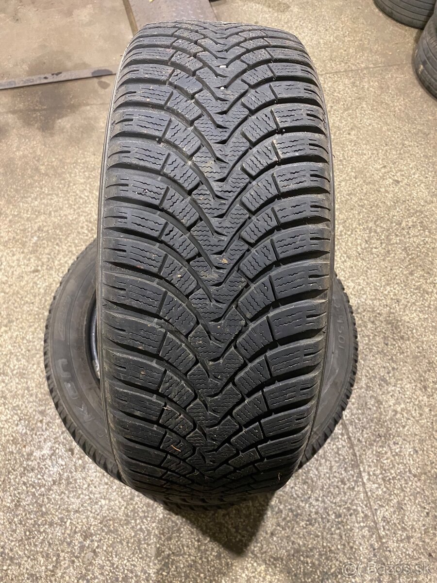 215/55 R17 Falken