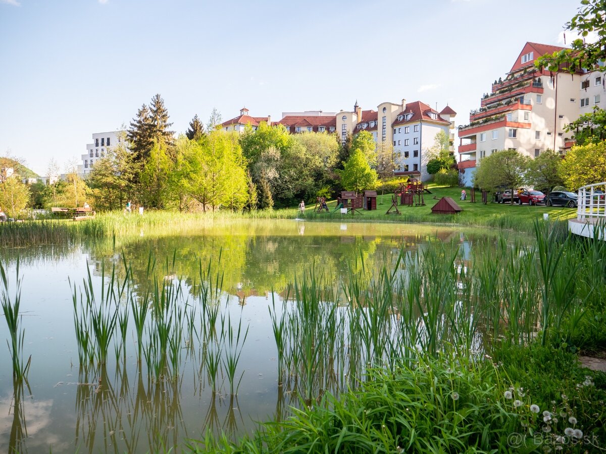 Na predaj 3 izbový byt (100m2) s terasou, Belveder