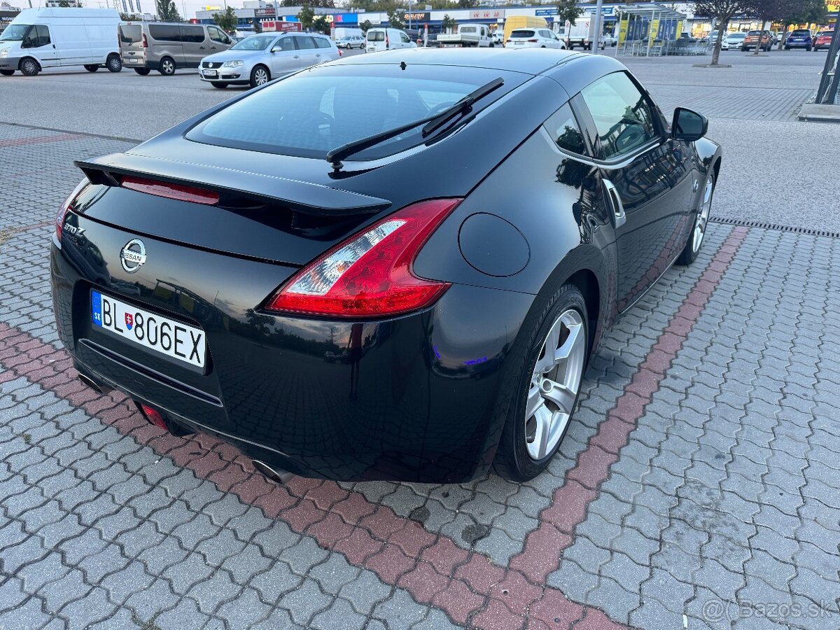 Predam Nissan 370z manual.