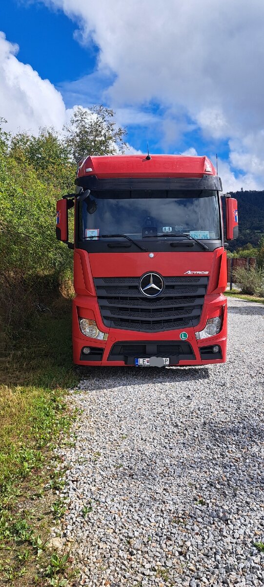 Mercedes-Benz Actros MP4 lowdeck