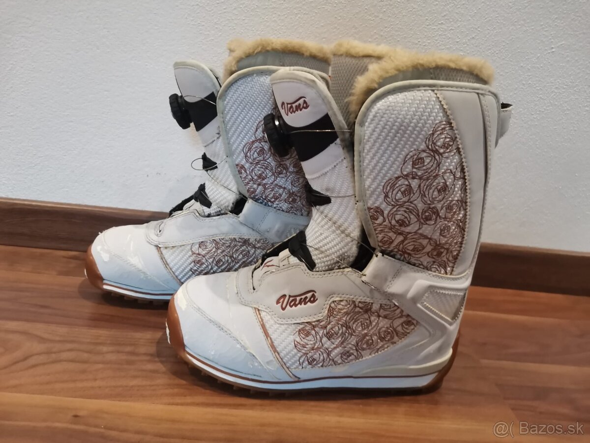 Predám dievčenské snowboardove topánky VANS velkost 37