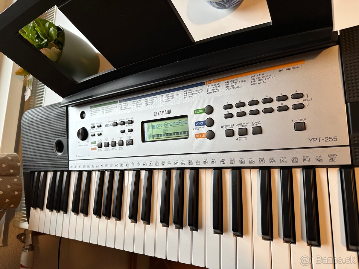 Predám digitálne klávesy Yamaha YPT-255