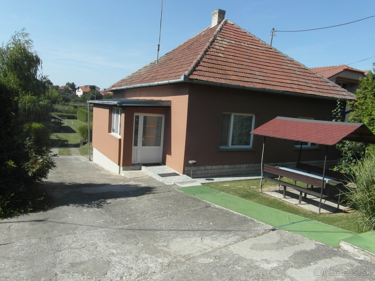 Predaj, apartmánový dom s chatkami, Podhájska