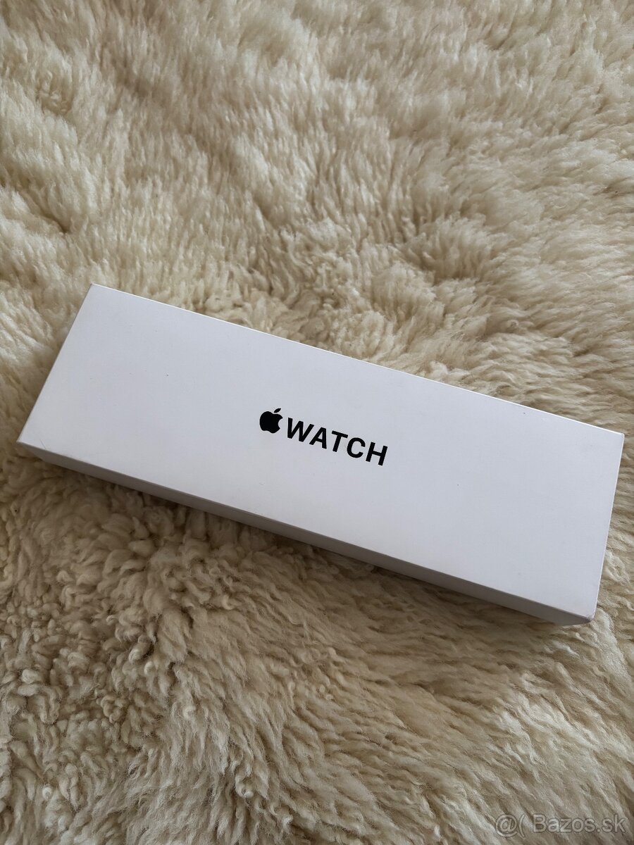 Apple Watch SE 2. generácie 44mm