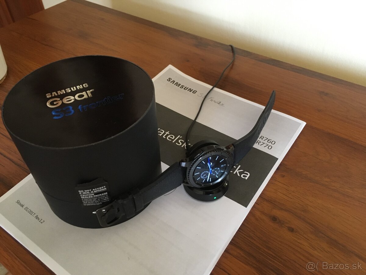 Samsung Gear S3 Frontier smart hodinky s nabíječkou