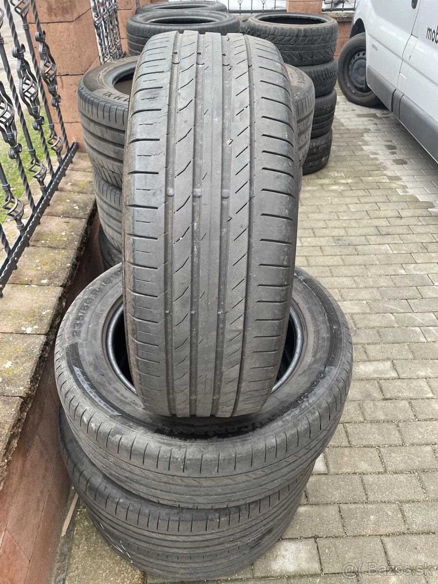 Continetal 235/60 R18