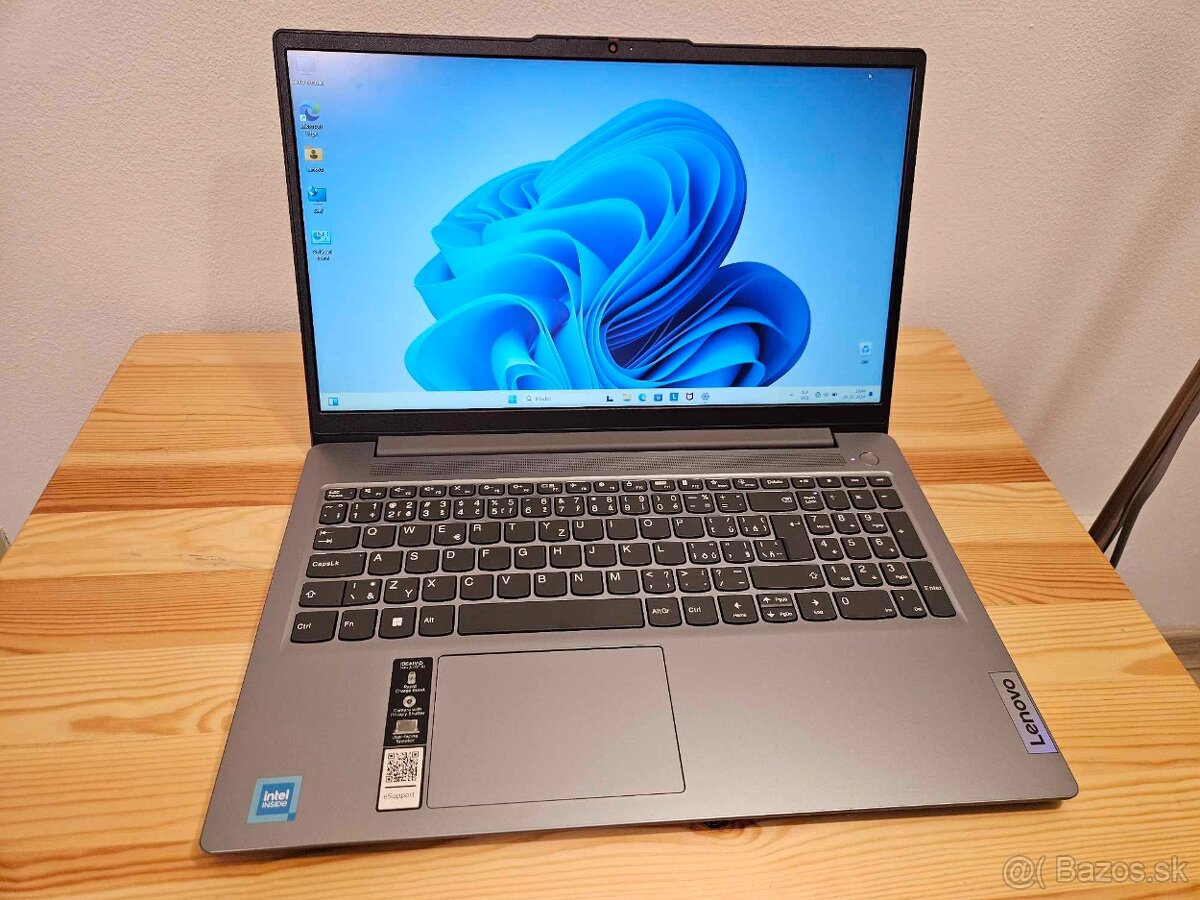 Lenovo IdeaPad Slim 3 15IAN8 Intel N100,8GB/128GB,W11,zaruka