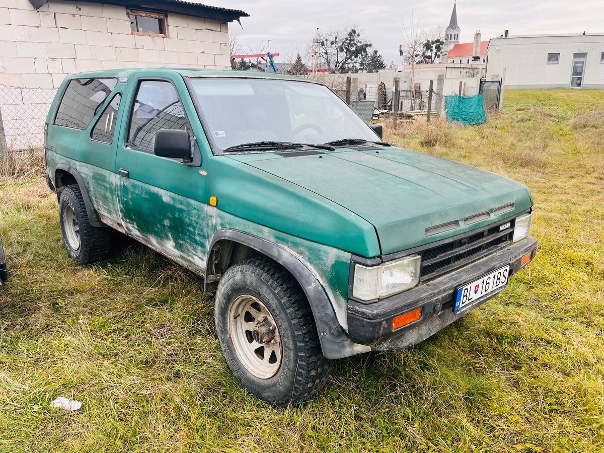 NISSAN TERRANO 2.4 BENZIN 4X4 76kw MANUAL