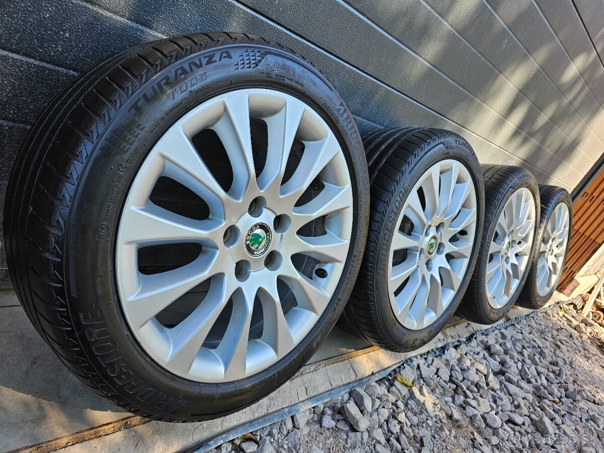 ŠKODA LAUREL+Letné Pneu Bridgestone 225/45 R17